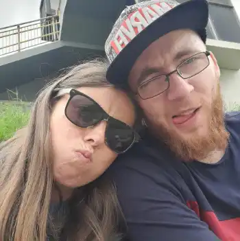 Ein Pärchen, Rechts im Bild befindet sich Andreas Sander